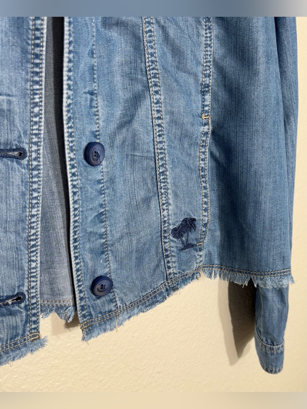 Tommy Bahama Chambray O’Lei Shirt Jacket - Picture 4 of 16